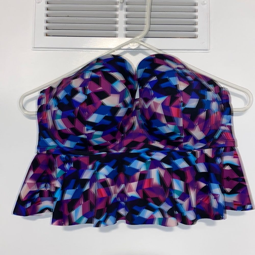 Torrid Bikini Swimsuit Top Plus Size 2